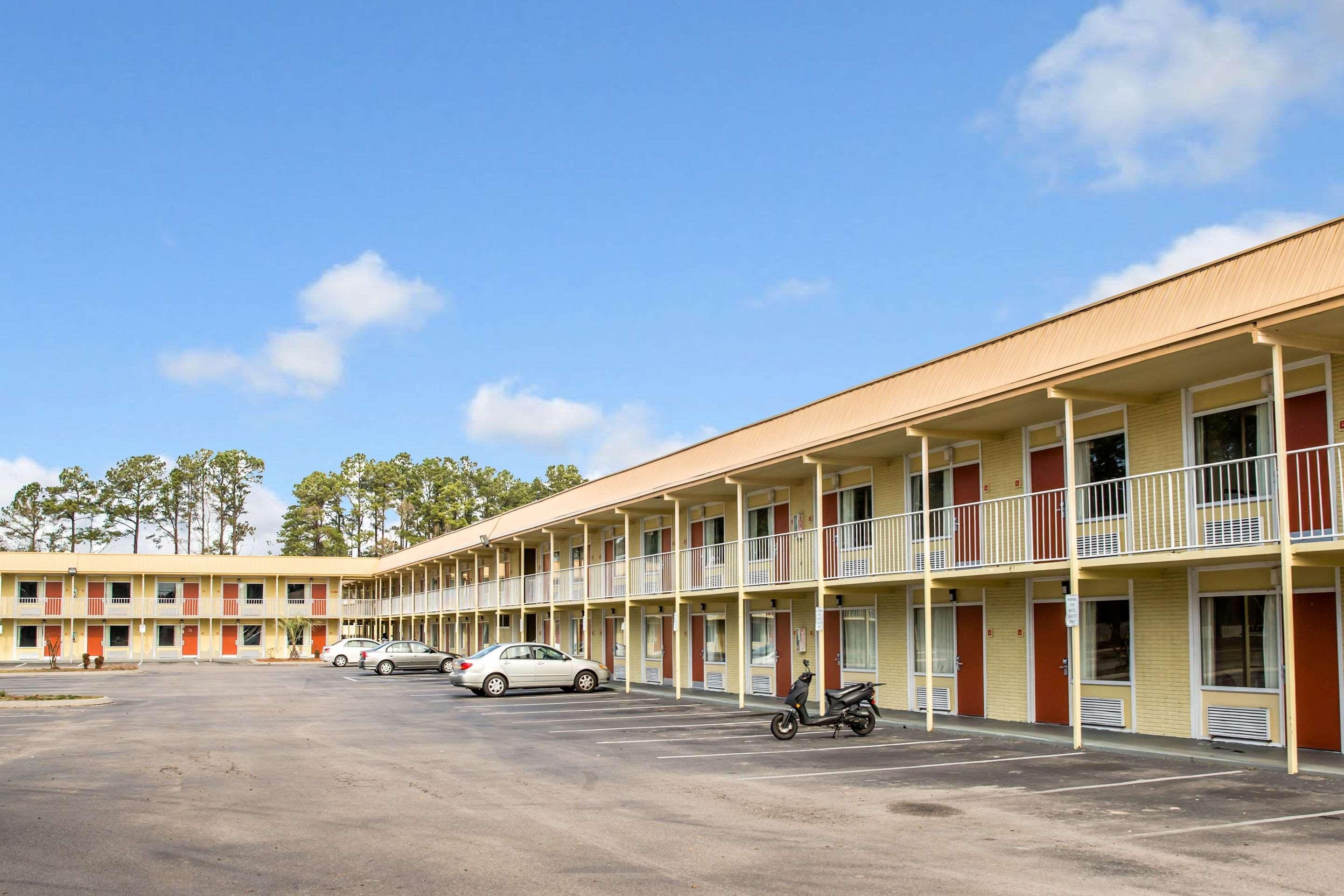 Rodeway Inn & Suites Wilmington North Eksteriør billede