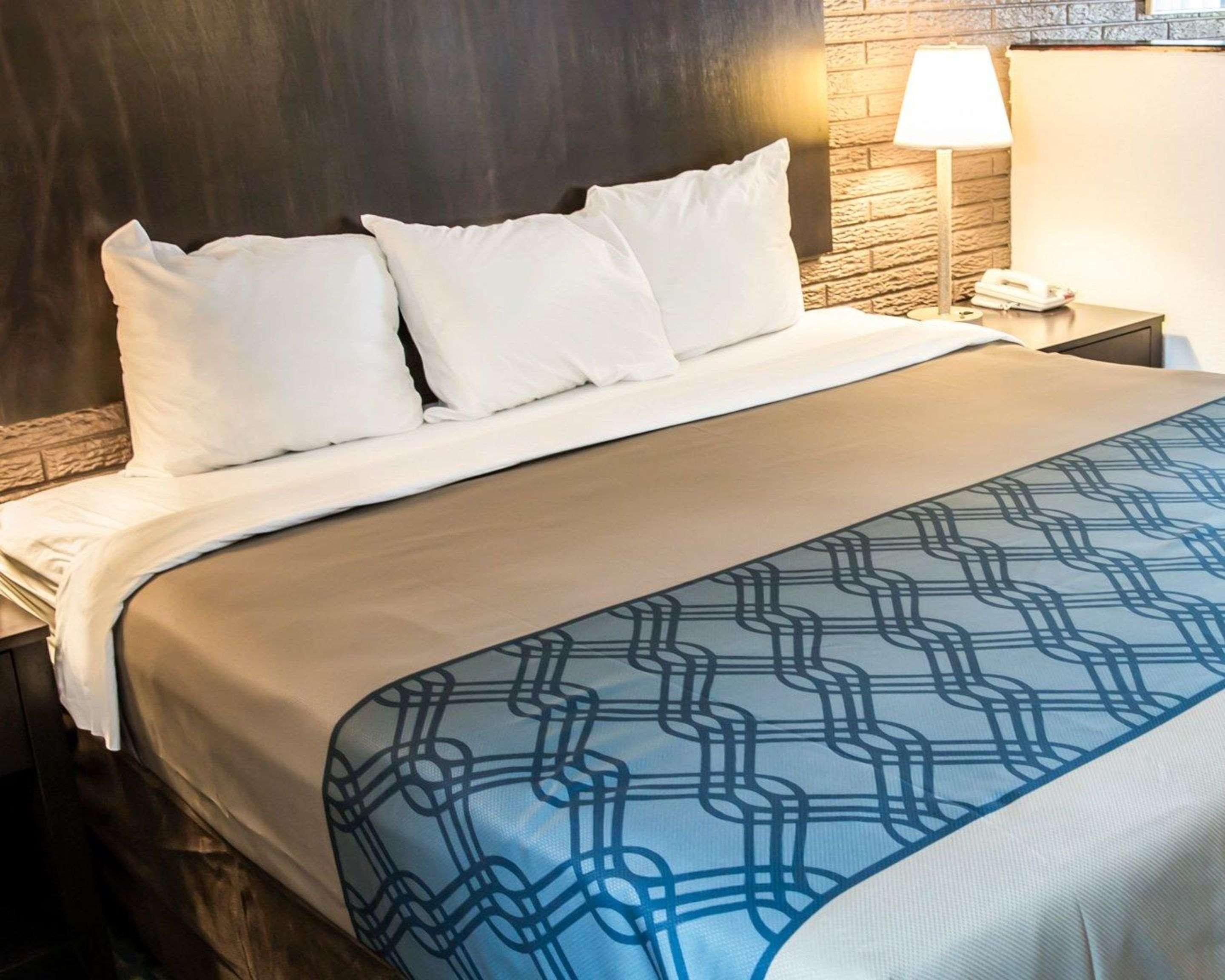 Rodeway Inn & Suites Wilmington North Eksteriør billede