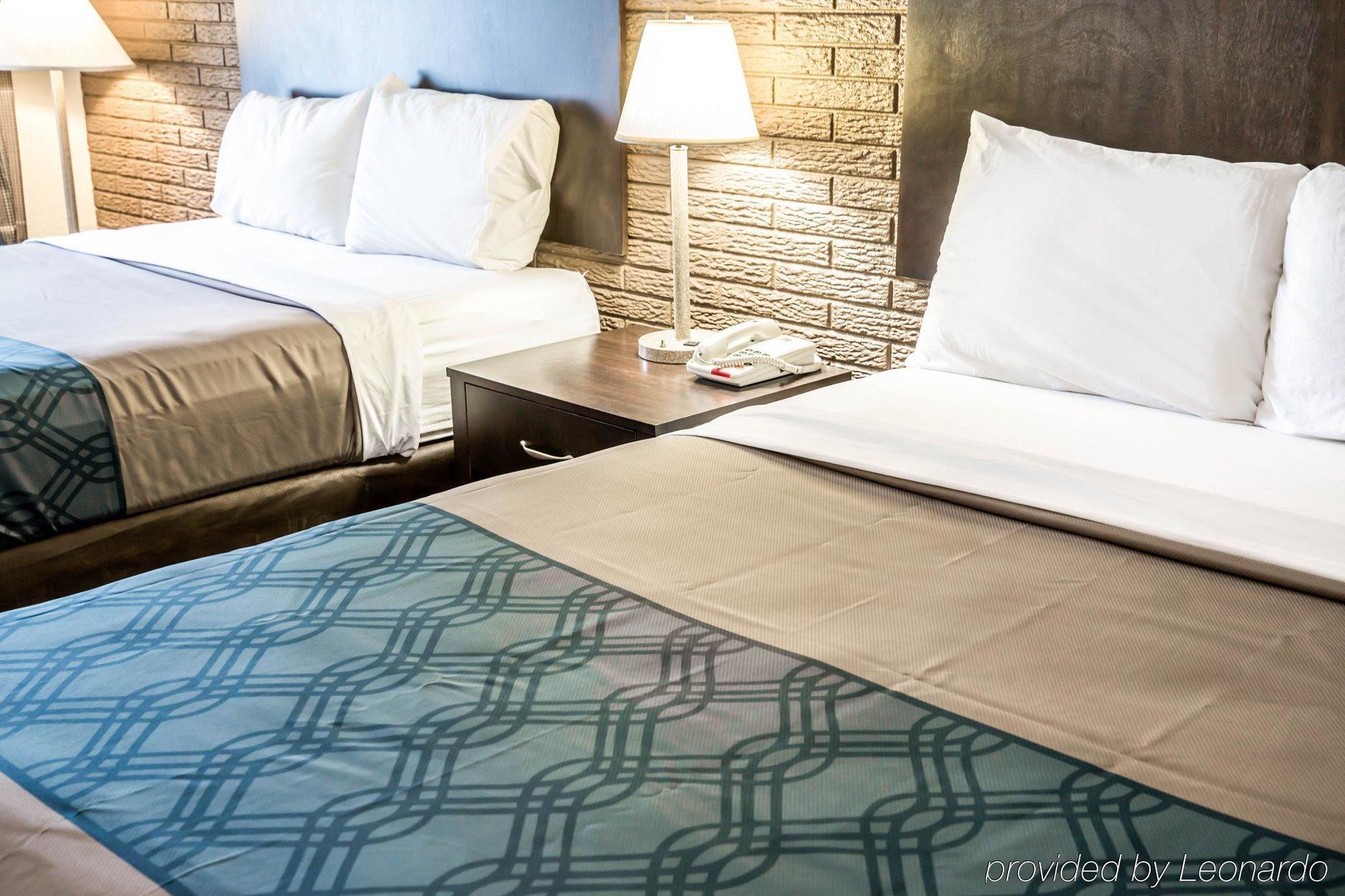 Rodeway Inn & Suites Wilmington North Eksteriør billede