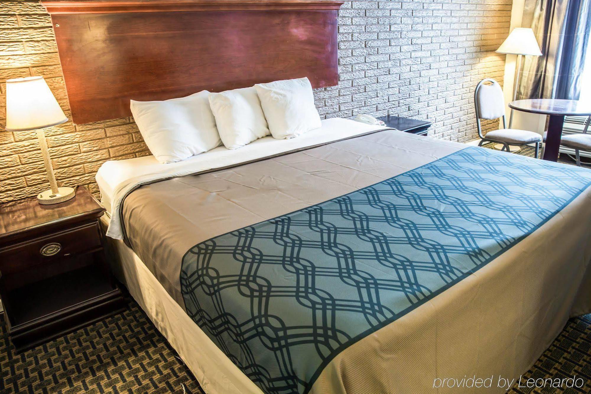 Rodeway Inn & Suites Wilmington North Eksteriør billede