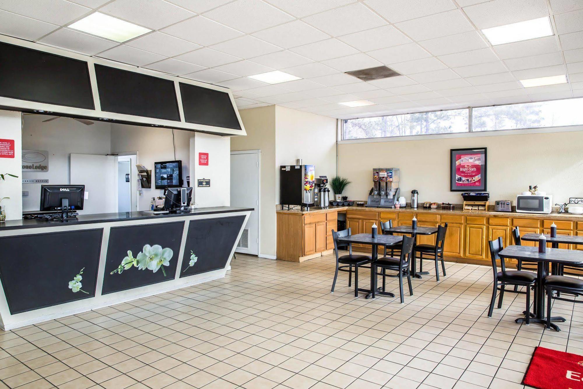 Rodeway Inn & Suites Wilmington North Eksteriør billede